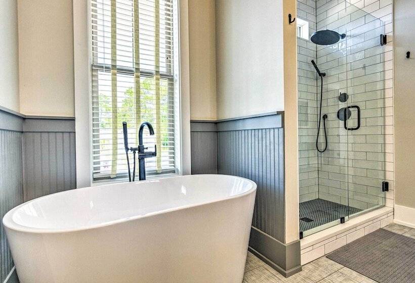 Sunny Fl Home  Miss Millies Landing  W/ Deck!