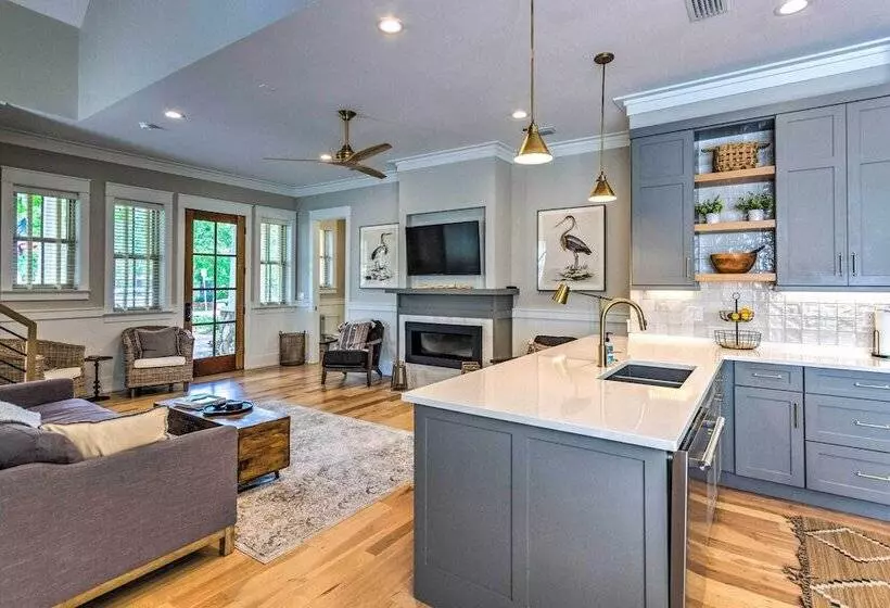 Sunny Fl Home  Miss Millies Landing  W/ Deck!