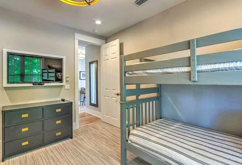 Sunny Fl Home  Miss Millies Landing  W/ Deck!