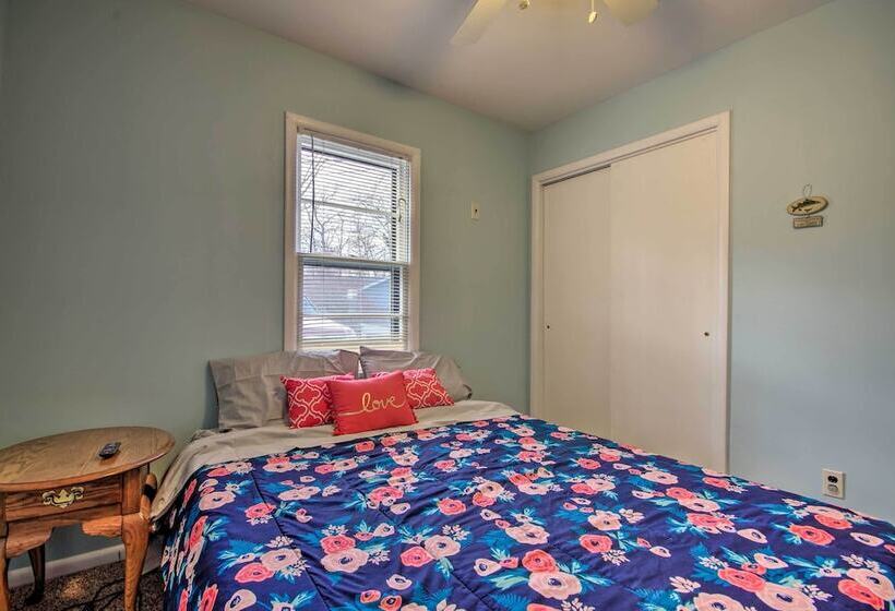 Sunrise Beach Cottage W/ Dock & Boat Launch!