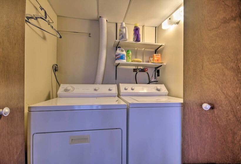 Sunrise Beach Cottage W/ Dock & Boat Launch!