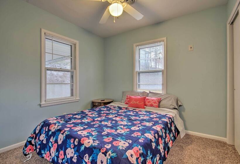 Sunrise Beach Cottage W/ Dock & Boat Launch!