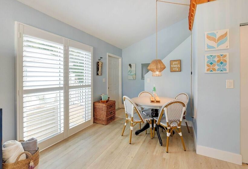 Tropical Cottage < 2 Mi To Hobe Sound Beach!