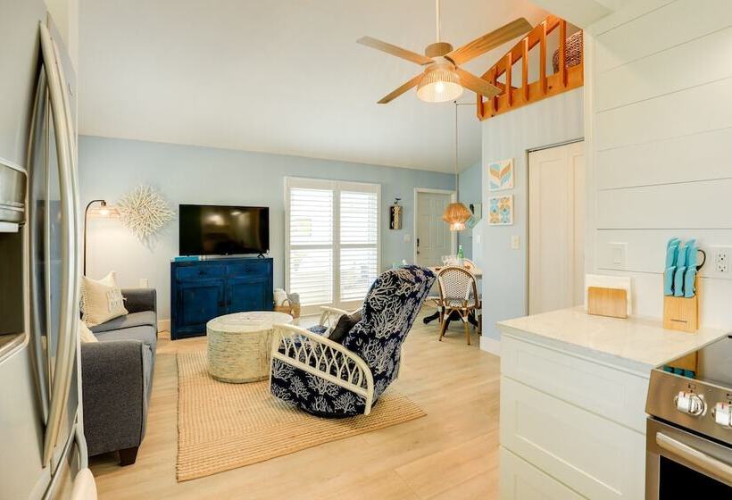 Tropical Cottage < 2 Mi To Hobe Sound Beach!