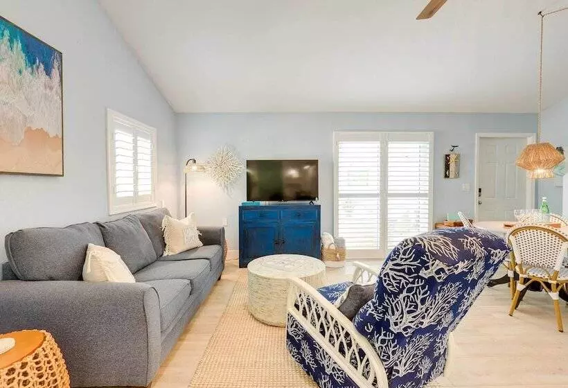 Tropical Cottage < 2 Mi To Hobe Sound Beach!