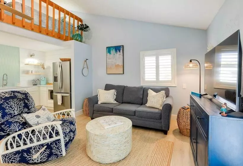 Tropical Cottage < 2 Mi To Hobe Sound Beach!