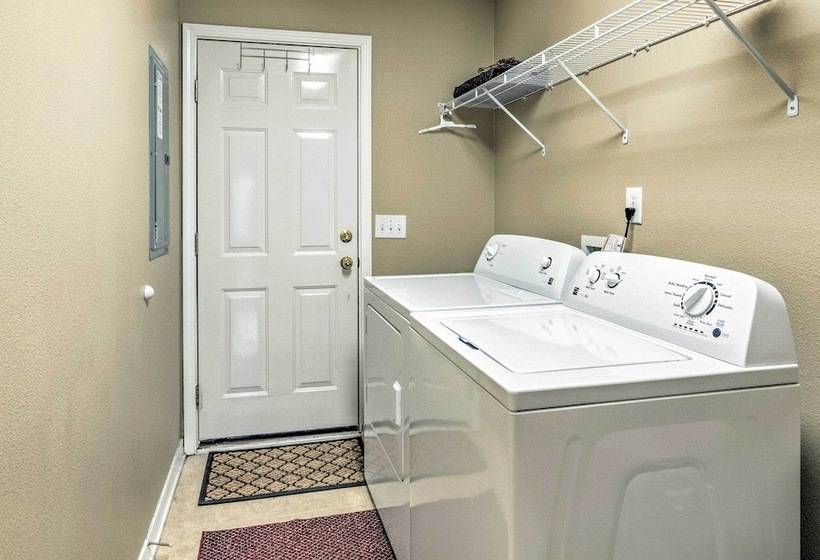 Waterfront Pensacola Home W/ Florida Room!