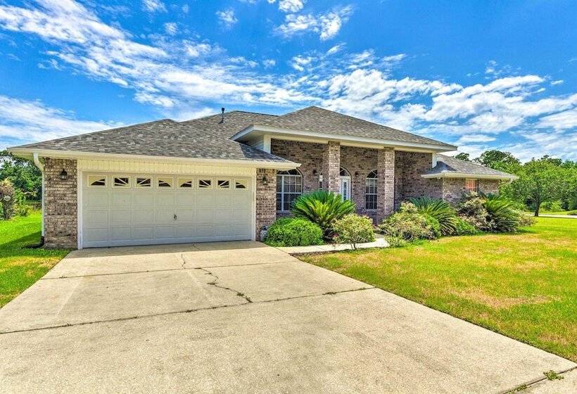 Waterfront Pensacola Home W/ Florida Room!