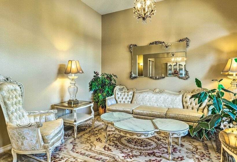 Waterfront Pensacola Home W/ Florida Room!