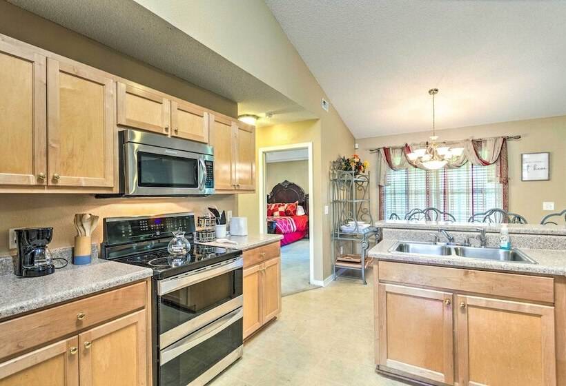 Waterfront Pensacola Home W/ Florida Room!