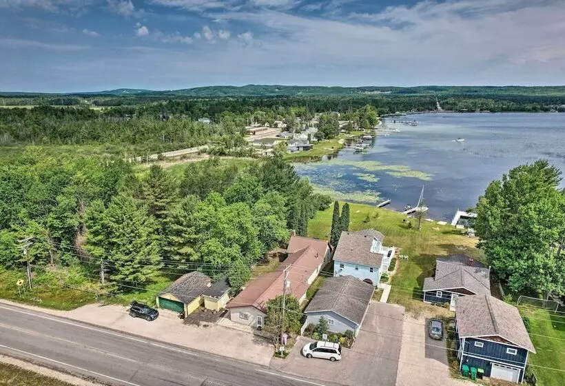 7 Mi To Nubs Nob: Lakefront Abode W/ Fire Pit!