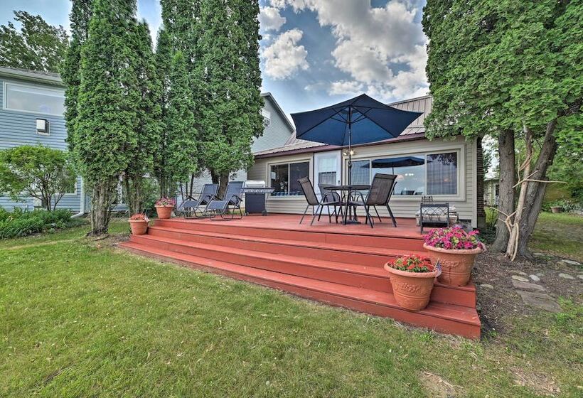 7 Mi To Nubs Nob: Lakefront Abode W/ Fire Pit!