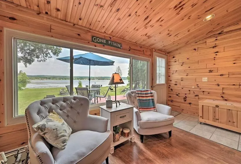 7 Mi To Nubs Nob: Lakefront Abode W/ Fire Pit!