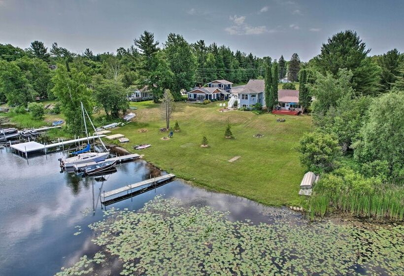 7 Mi To Nubs Nob: Lakefront Abode W/ Fire Pit!