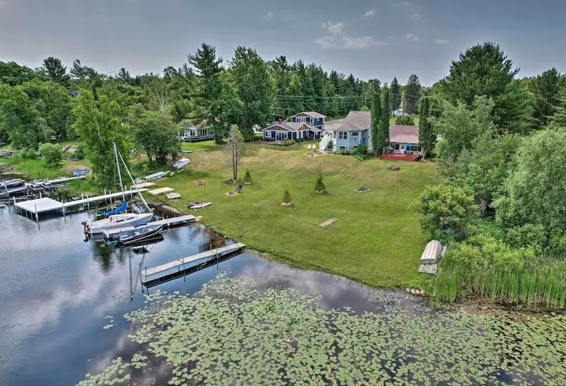 7 Mi To Nubs Nob: Lakefront Abode W/ Fire Pit!