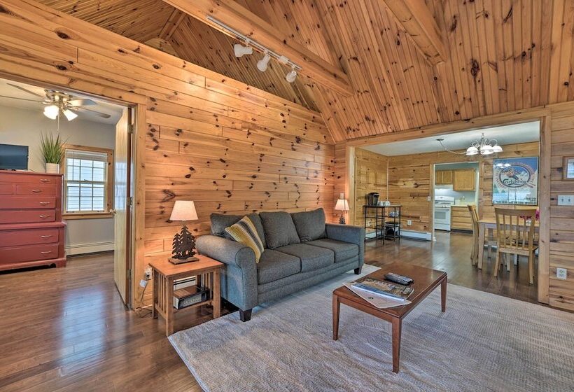 7 Mi To Nubs Nob: Lakefront Abode W/ Fire Pit!