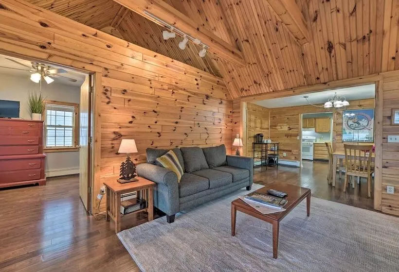 7 Mi To Nubs Nob: Lakefront Abode W/ Fire Pit!