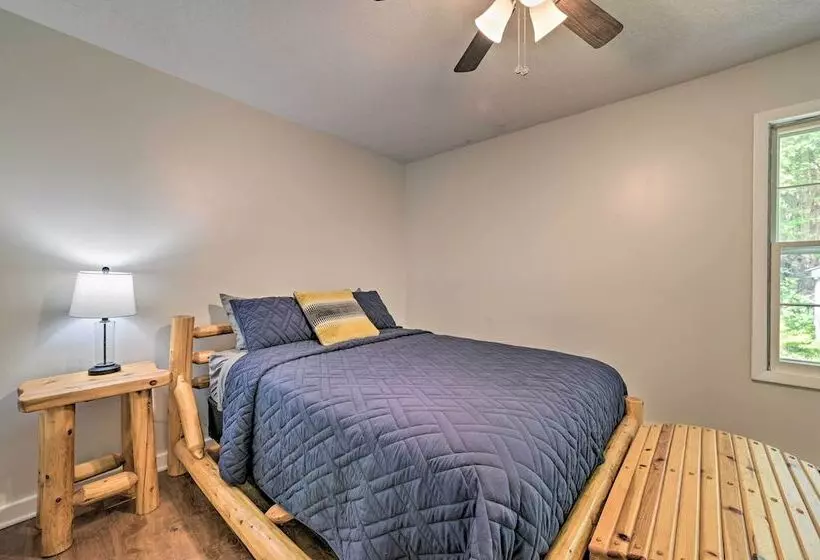 7 Mi To Nubs Nob: Lakefront Abode W/ Fire Pit!