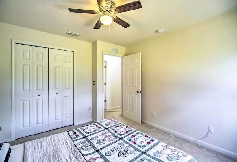 Banzai Palm Bay  Home Near Parks & Beaches!