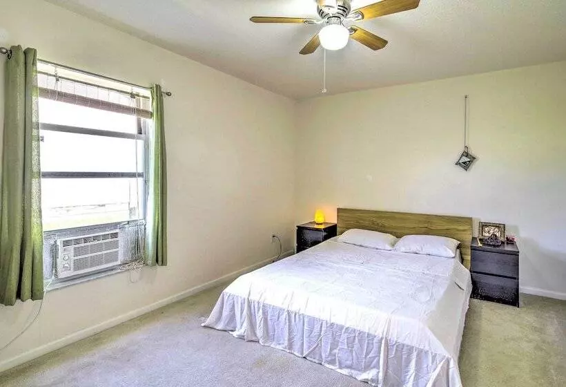 Banzai Palm Bay  Home Near Parks & Beaches!