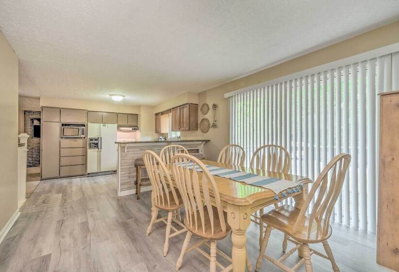 Barren River Lake Home W/ Boat Dock + Grill!