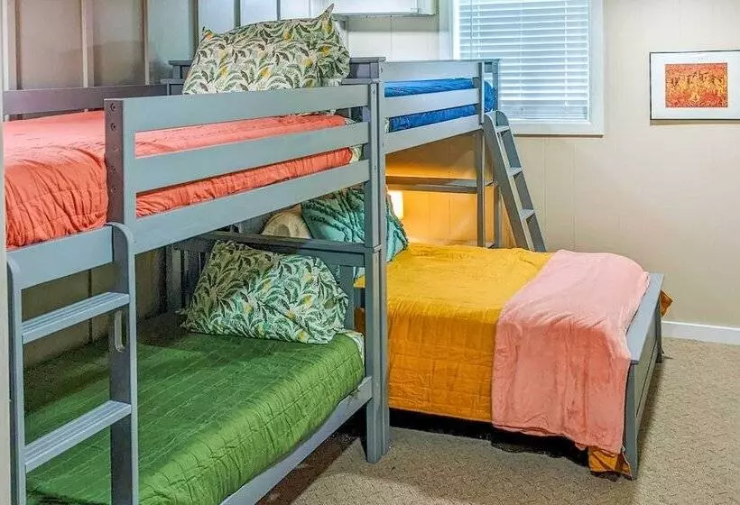 Barren River Lake Home W/ Boat Dock + Grill!