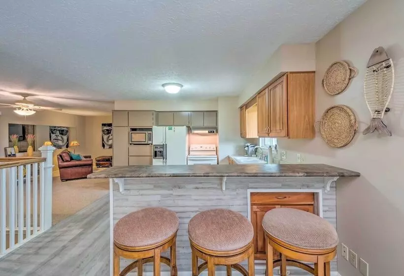 Barren River Lake Home W/ Boat Dock + Grill!