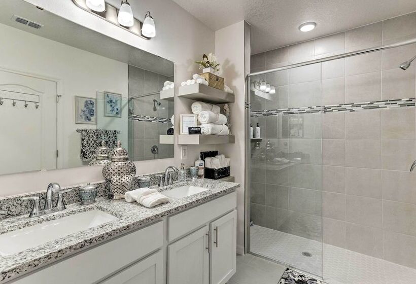 Beautiful Port St Lucie Home W/ Hot Tub!