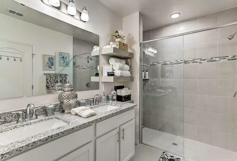 Beautiful Port St Lucie Home W/ Hot Tub!