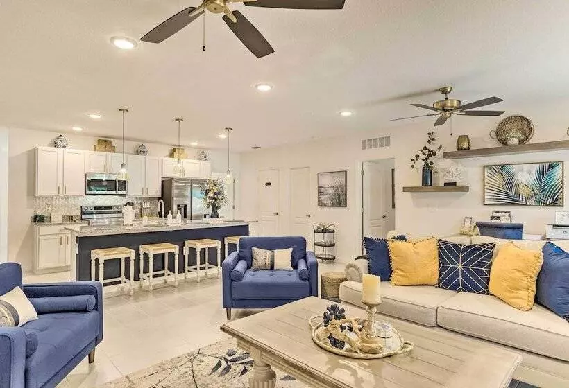 Beautiful Port St Lucie Home W/ Hot Tub!