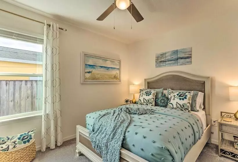 Beautiful Port St Lucie Home W/ Hot Tub!