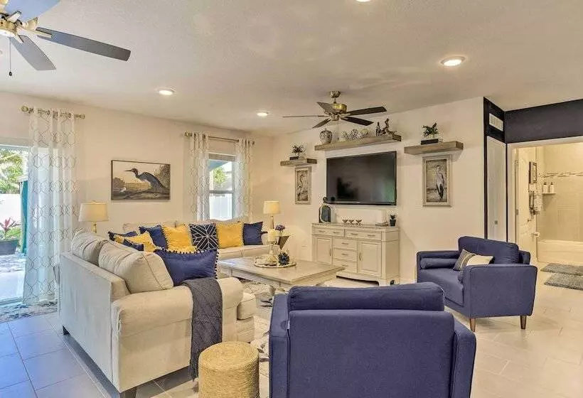 Beautiful Port St Lucie Home W/ Hot Tub!