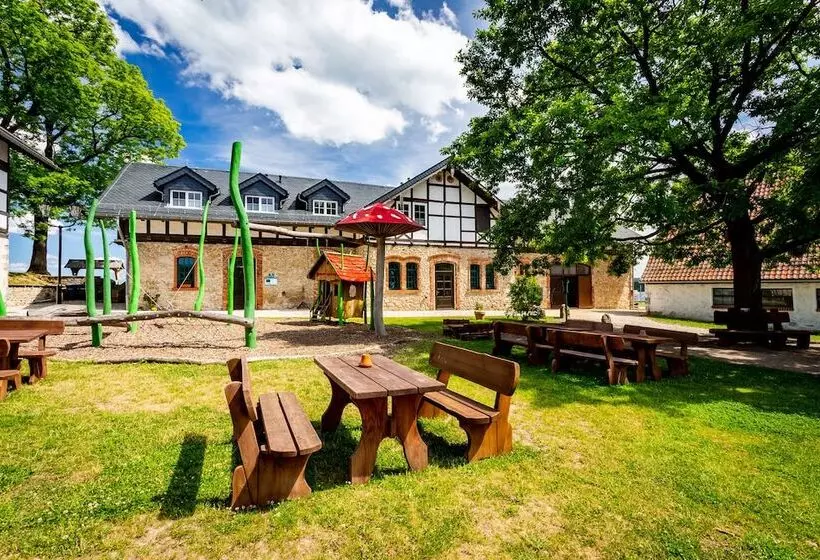 Aamiaismajoitus (B&B) Ferienhof Domäne Groschwitz