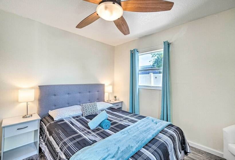 Bright Bradenton Home W/ Games: 6 Mi To Beach