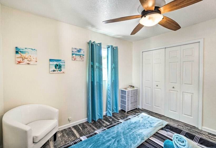 Bright Bradenton Home W/ Games: 6 Mi To Beach