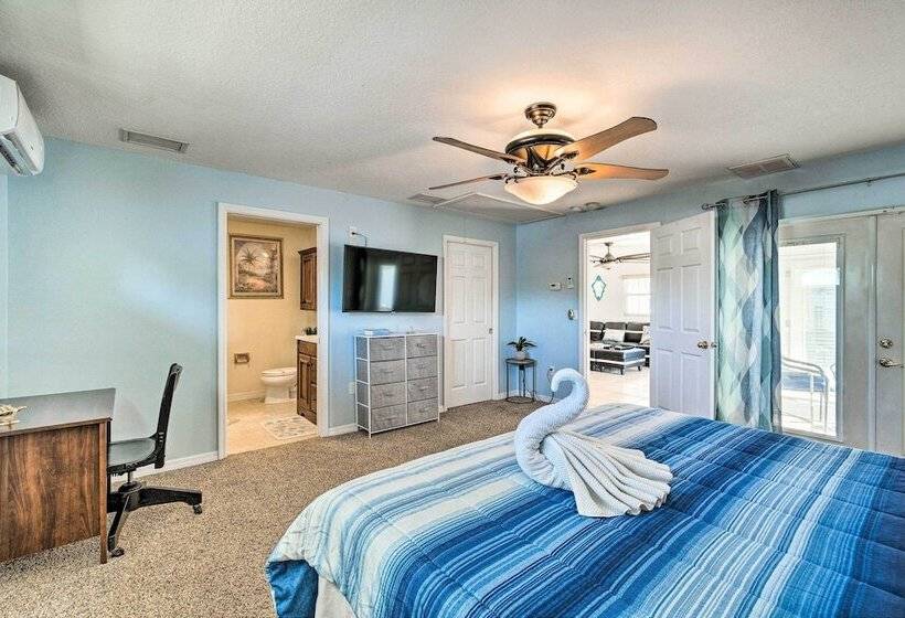 Bright Bradenton Home W/ Games: 6 Mi To Beach