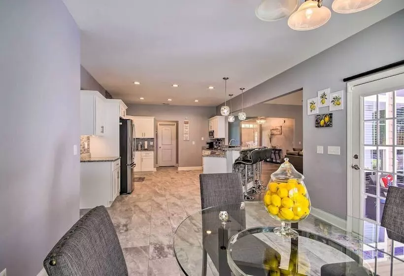 Bright Hopkins Home W/ Game Room & Fire Pit!