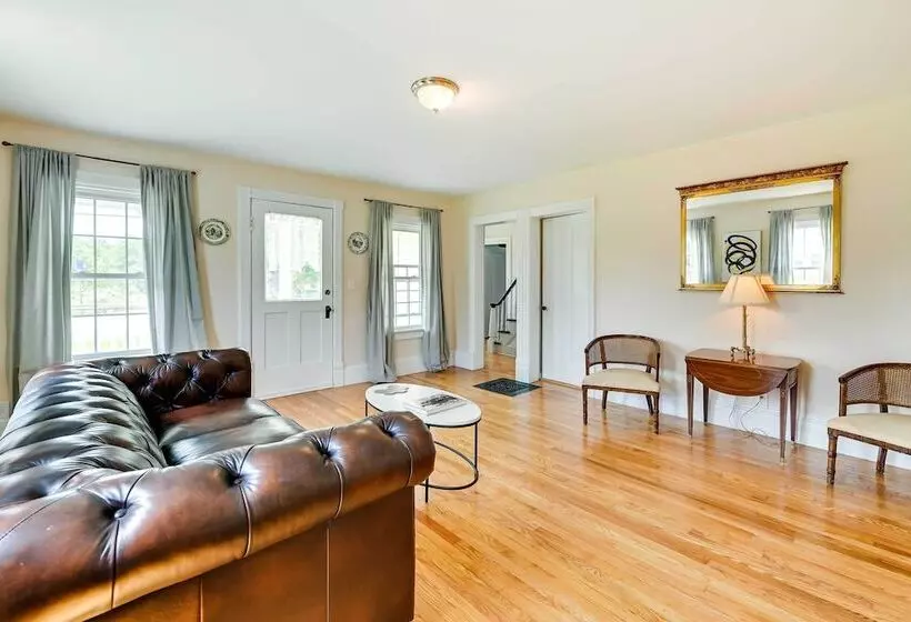 < 4 Mi To Cooperstown: Charming Historic Home!