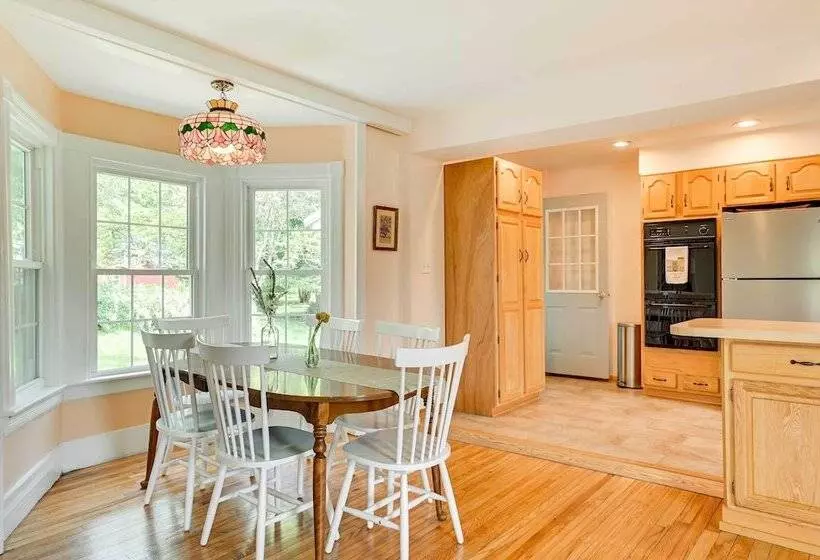 < 4 Mi To Cooperstown: Charming Historic Home!