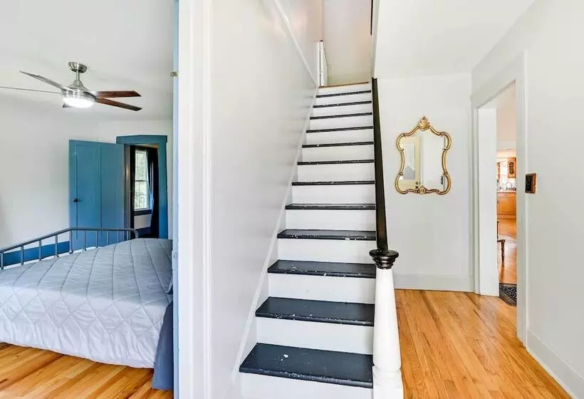 < 4 Mi To Cooperstown: Charming Historic Home!