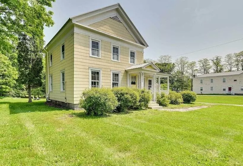 < 4 Mi To Cooperstown: Charming Historic Home!