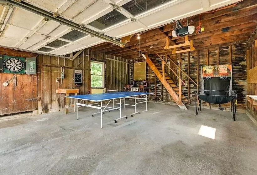 < 4 Mi To Cooperstown: Charming Historic Home!