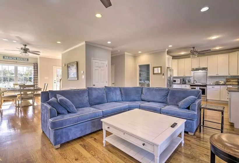 Charming Spring Lake Retreat, 1 Mi To Beach!