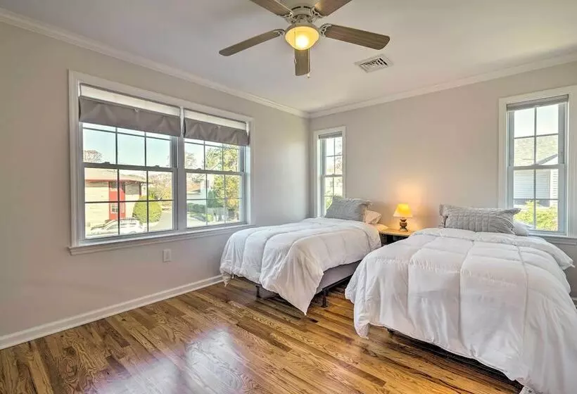 Charming Spring Lake Retreat, 1 Mi To Beach!