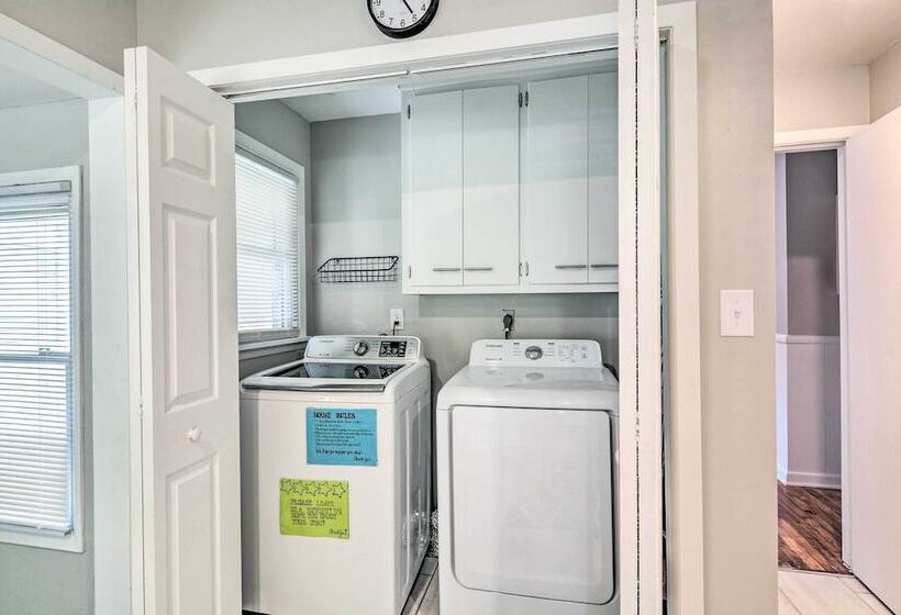 Charming Springfield Home W/ Private Backyard