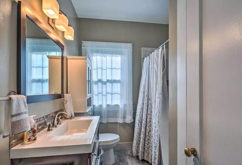 Cozy Birmingham Abode < 7 Mi To Downtown Fun!