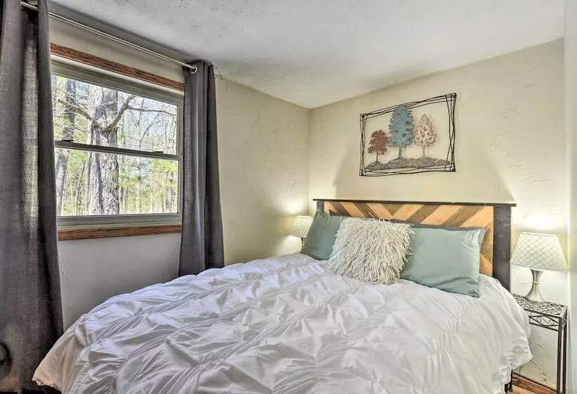 Cozy Cabin With Sunroom & Cacapon River Access!