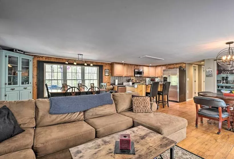 Cozy Cabin With Sunroom & Cacapon River Access!