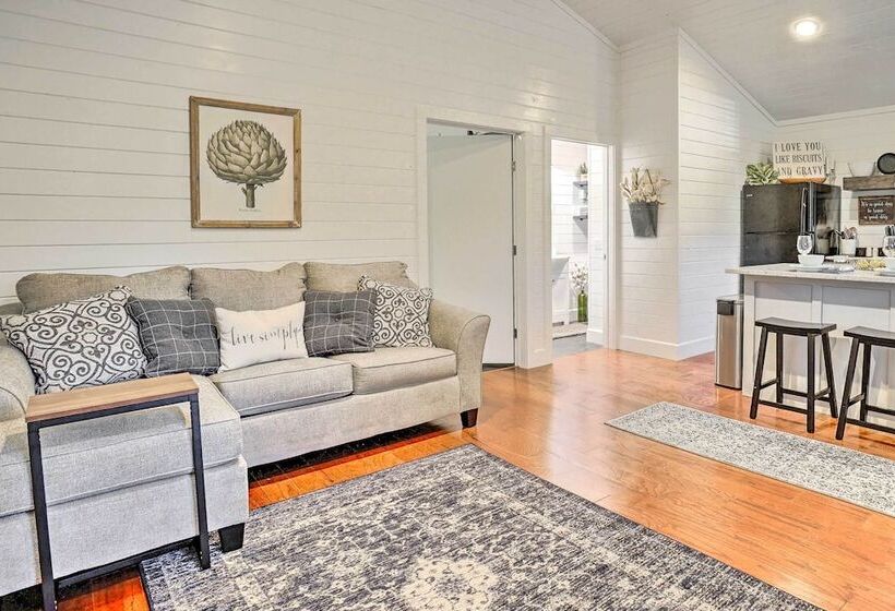 Serene Broken Bow Cabin W/ Fire Pit & Gas Grill!