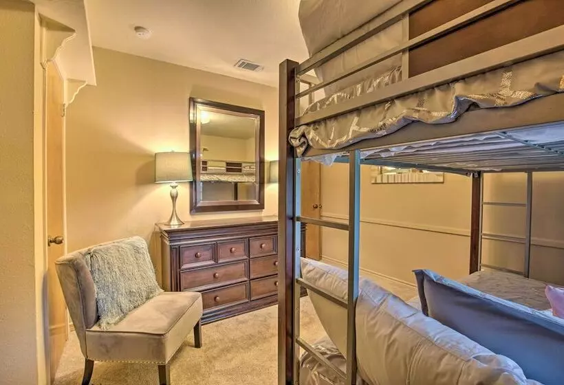 Cozy Family Home W/ Fire Pit, 4 Mi To Lake Fork